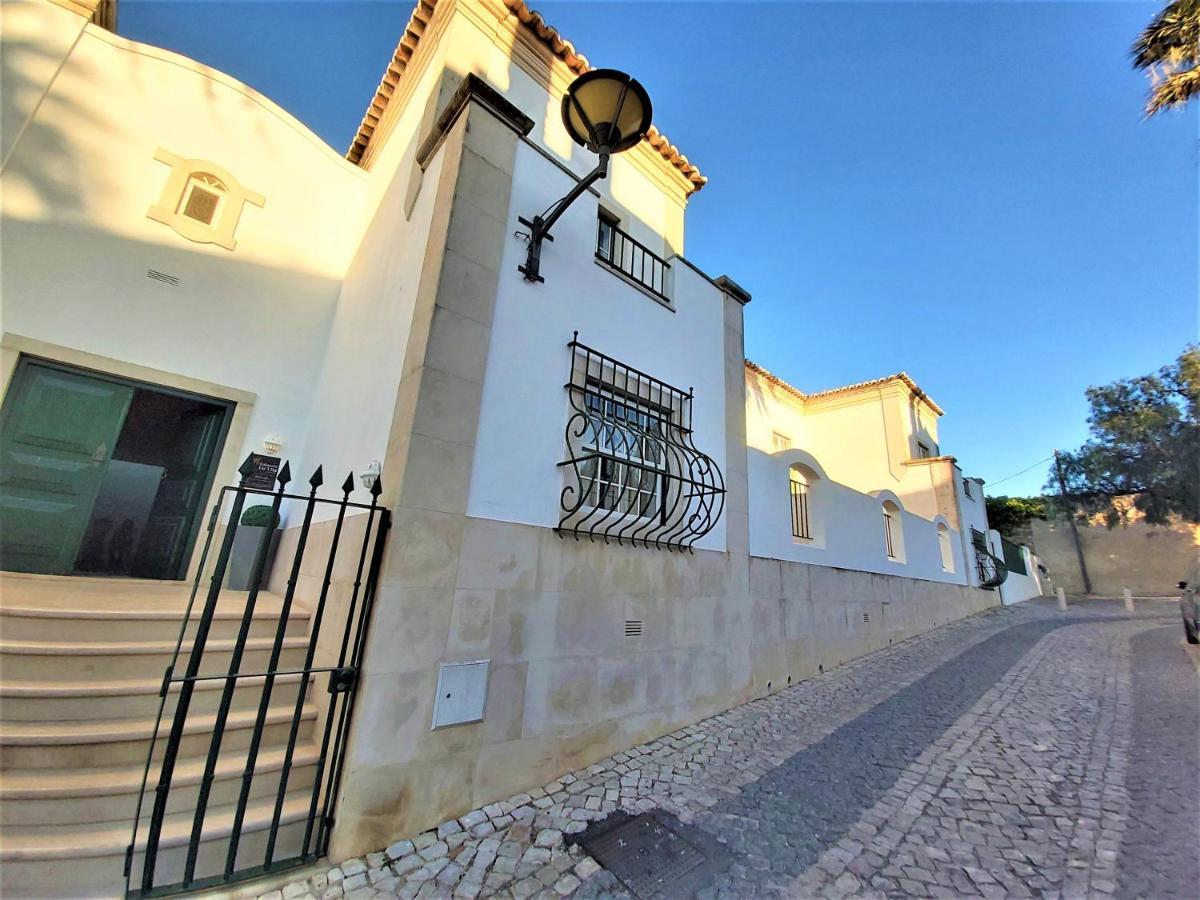 City Walls Rooftop Terrace Duplex @ Citycenter & Beach Lagos Esterno foto